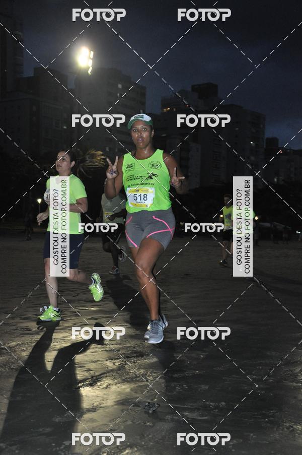 Buy your photos of the eventCircuito Jovem Pan Night Run - Etapa Santos on Fotop