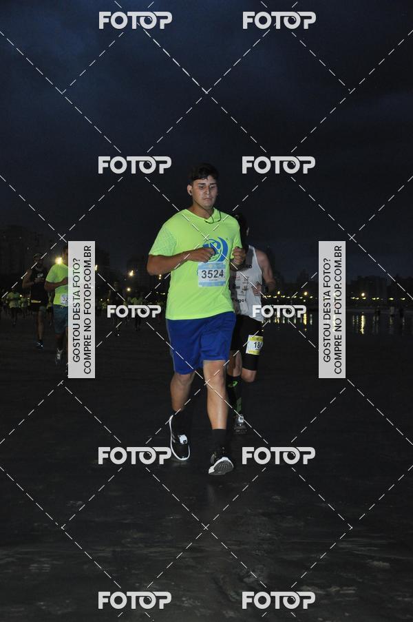 Buy your photos of the eventCircuito Jovem Pan Night Run - Etapa Santos on Fotop