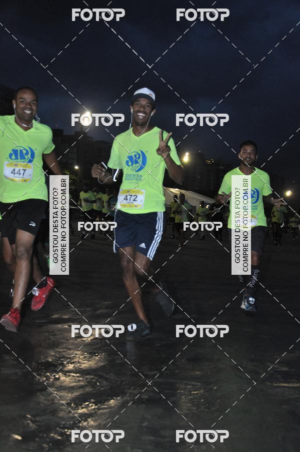 Buy your photos of the eventCircuito Jovem Pan Night Run - Etapa Santos on Fotop