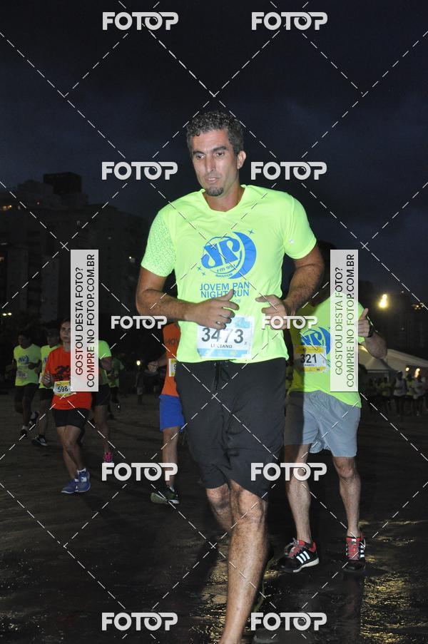 Buy your photos of the eventCircuito Jovem Pan Night Run - Etapa Santos on Fotop