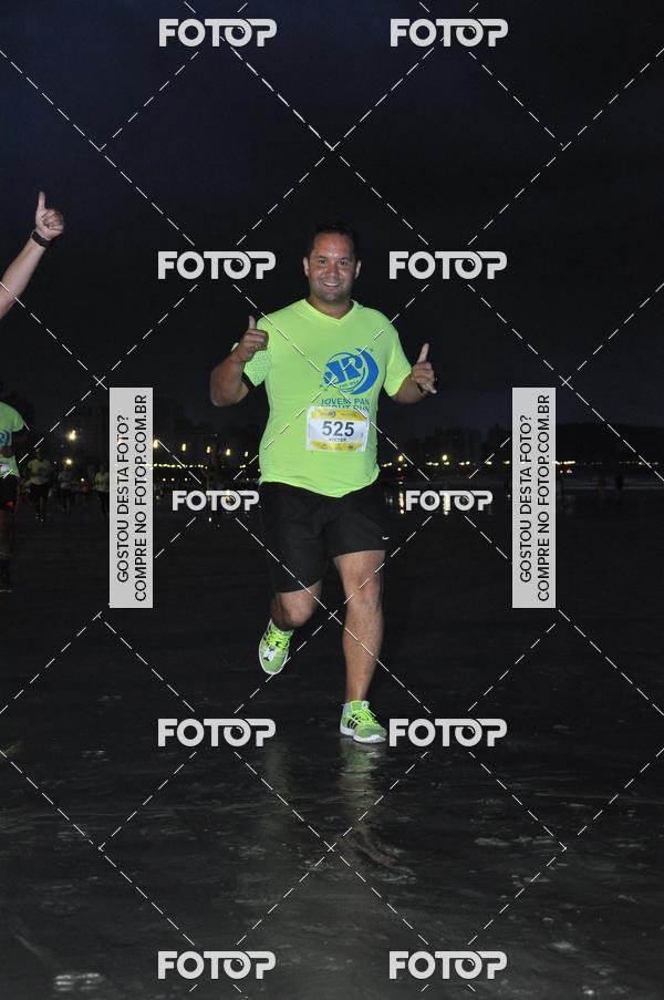 Buy your photos of the eventCircuito Jovem Pan Night Run - Etapa Santos on Fotop