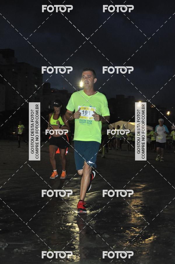 Buy your photos of the eventCircuito Jovem Pan Night Run - Etapa Santos on Fotop