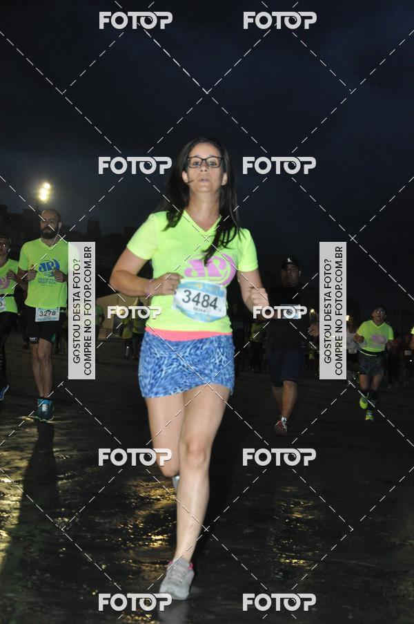 Buy your photos of the eventCircuito Jovem Pan Night Run - Etapa Santos on Fotop