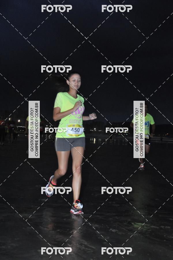 Buy your photos of the eventCircuito Jovem Pan Night Run - Etapa Santos on Fotop