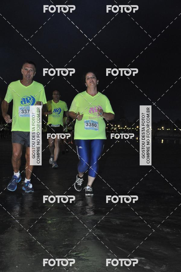 Buy your photos of the eventCircuito Jovem Pan Night Run - Etapa Santos on Fotop