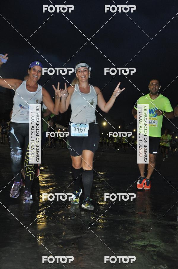 Buy your photos of the eventCircuito Jovem Pan Night Run - Etapa Santos on Fotop