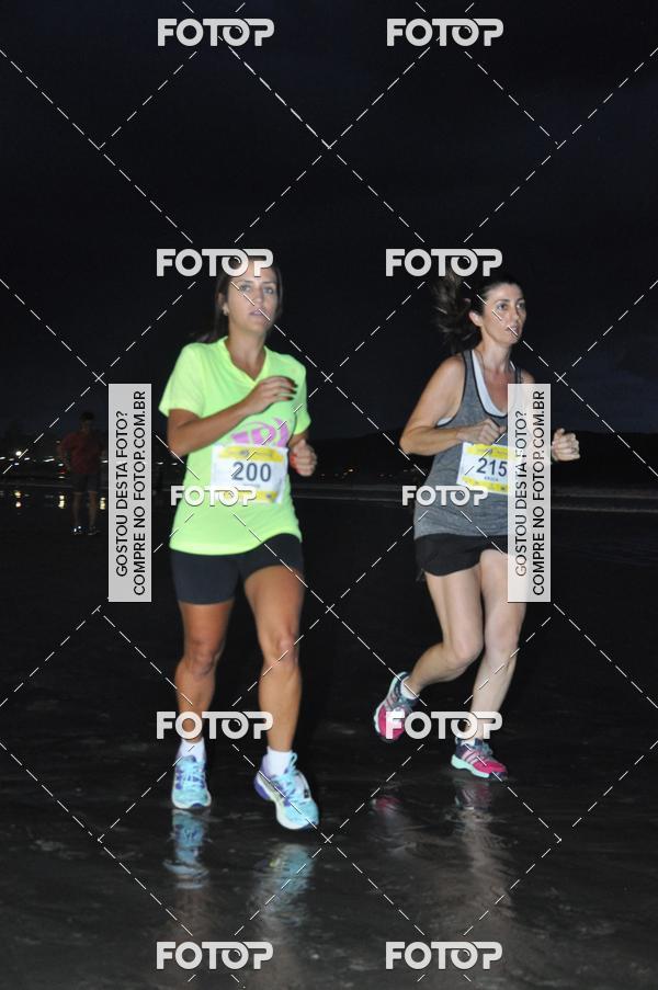 Buy your photos of the eventCircuito Jovem Pan Night Run - Etapa Santos on Fotop