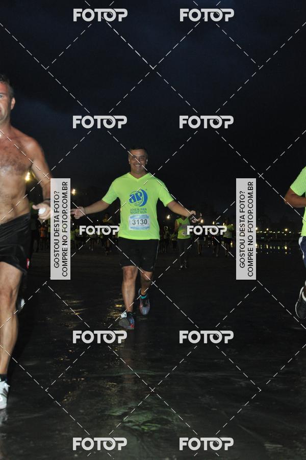 Buy your photos of the eventCircuito Jovem Pan Night Run - Etapa Santos on Fotop