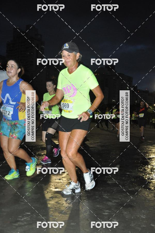 Buy your photos of the eventCircuito Jovem Pan Night Run - Etapa Santos on Fotop