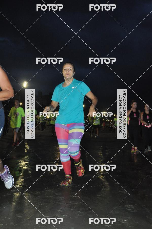 Buy your photos of the eventCircuito Jovem Pan Night Run - Etapa Santos on Fotop