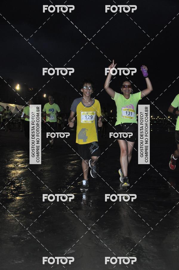 Buy your photos of the eventCircuito Jovem Pan Night Run - Etapa Santos on Fotop