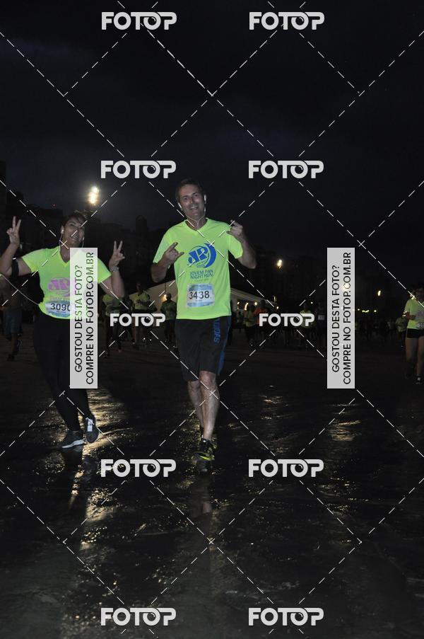 Buy your photos of the eventCircuito Jovem Pan Night Run - Etapa Santos on Fotop
