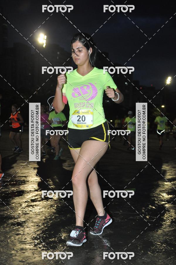Buy your photos of the eventCircuito Jovem Pan Night Run - Etapa Santos on Fotop