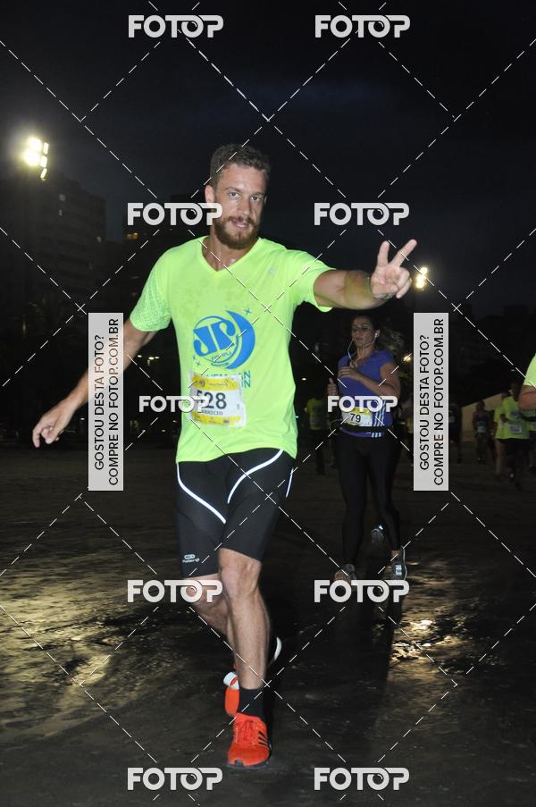 Buy your photos of the eventCircuito Jovem Pan Night Run - Etapa Santos on Fotop
