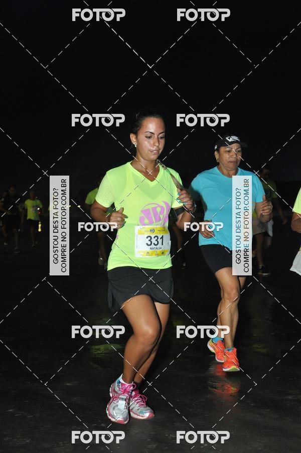 Buy your photos of the eventCircuito Jovem Pan Night Run - Etapa Santos on Fotop