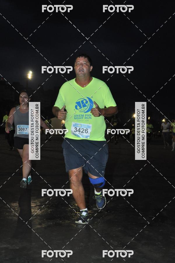 Buy your photos of the eventCircuito Jovem Pan Night Run - Etapa Santos on Fotop