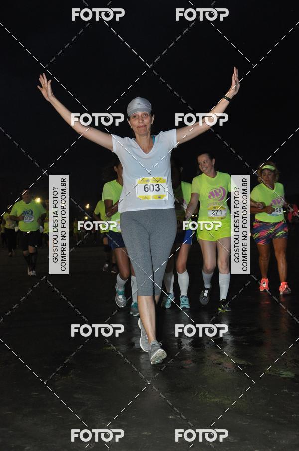 Buy your photos of the eventCircuito Jovem Pan Night Run - Etapa Santos on Fotop