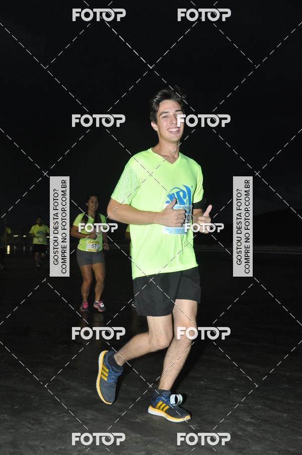Buy your photos of the eventCircuito Jovem Pan Night Run - Etapa Santos on Fotop