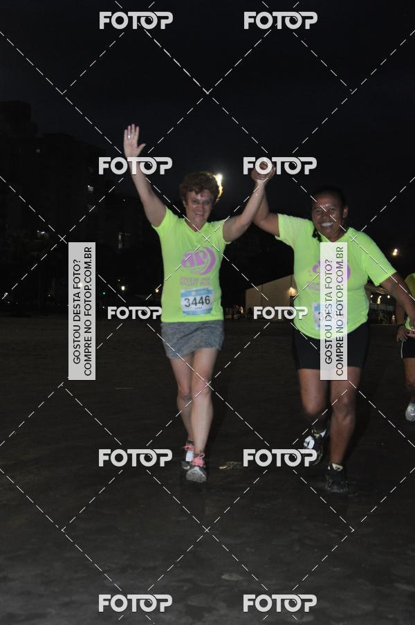 Buy your photos of the eventCircuito Jovem Pan Night Run - Etapa Santos on Fotop