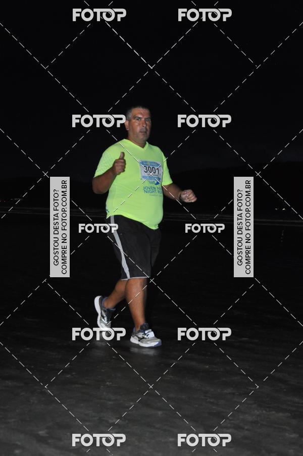 Buy your photos of the eventCircuito Jovem Pan Night Run - Etapa Santos on Fotop