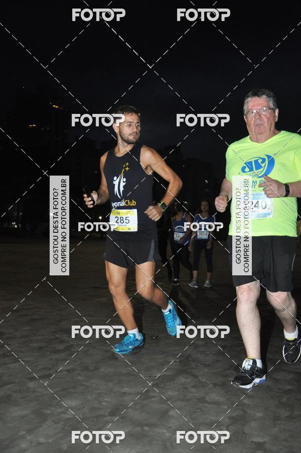 Buy your photos of the eventCircuito Jovem Pan Night Run - Etapa Santos on Fotop