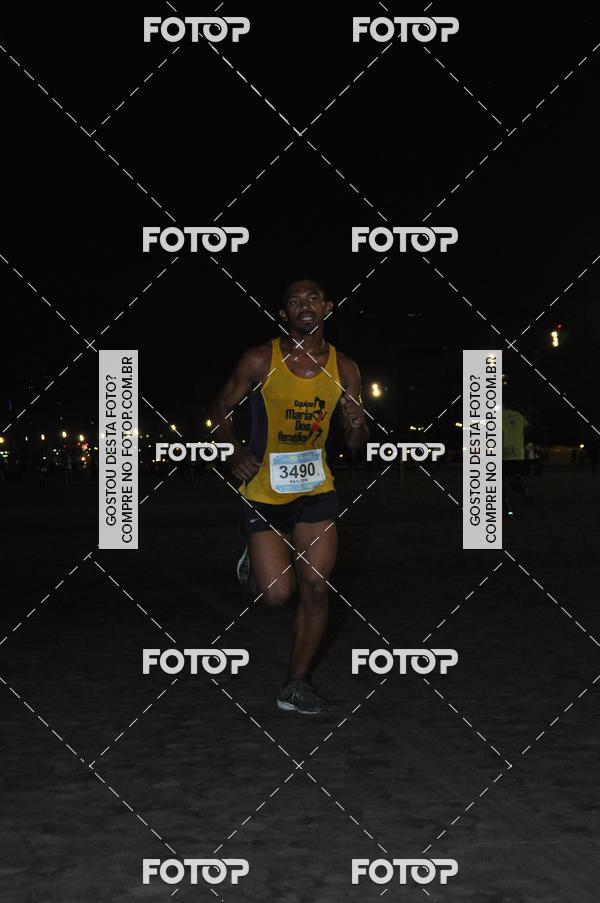 Buy your photos of the eventCircuito Jovem Pan Night Run - Etapa Santos on Fotop