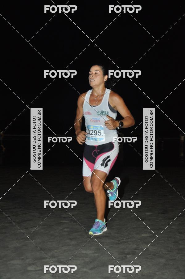 Buy your photos of the eventCircuito Jovem Pan Night Run - Etapa Santos on Fotop