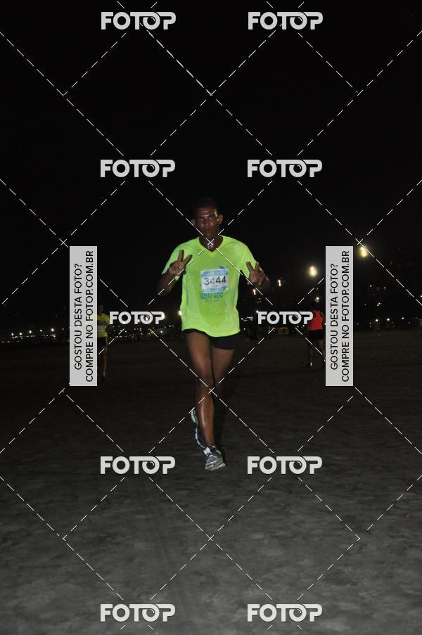 Buy your photos of the eventCircuito Jovem Pan Night Run - Etapa Santos on Fotop