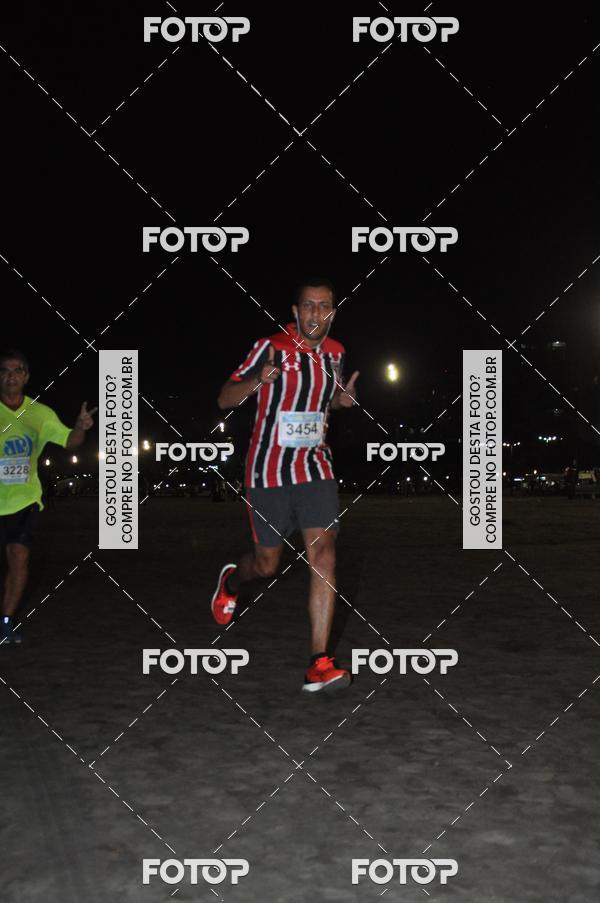 Buy your photos of the eventCircuito Jovem Pan Night Run - Etapa Santos on Fotop