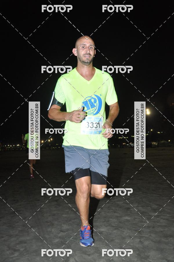 Buy your photos of the eventCircuito Jovem Pan Night Run - Etapa Santos on Fotop