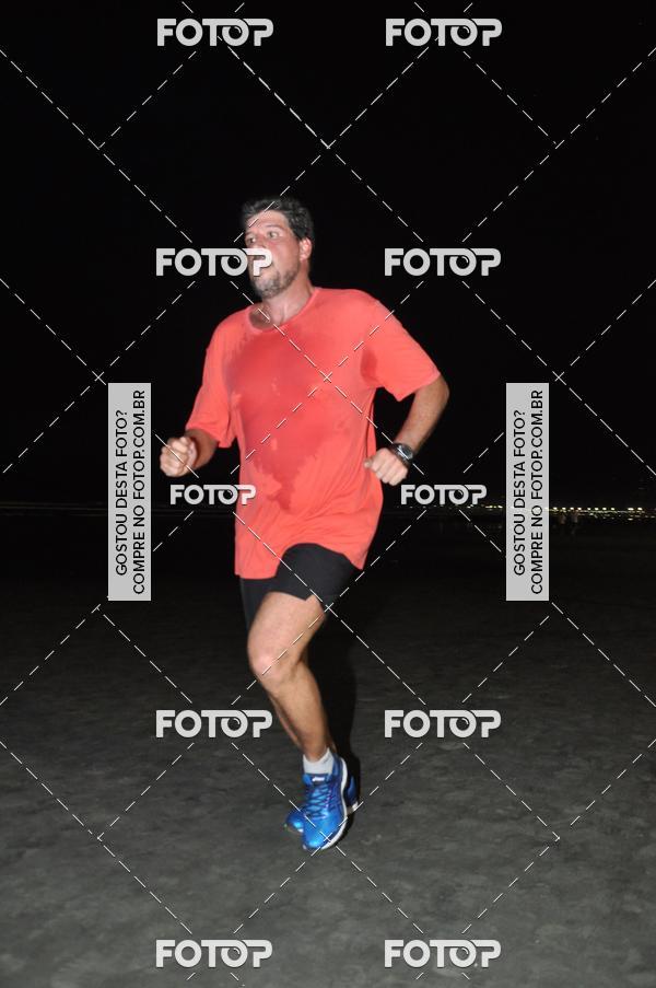 Buy your photos of the eventCircuito Jovem Pan Night Run - Etapa Santos on Fotop