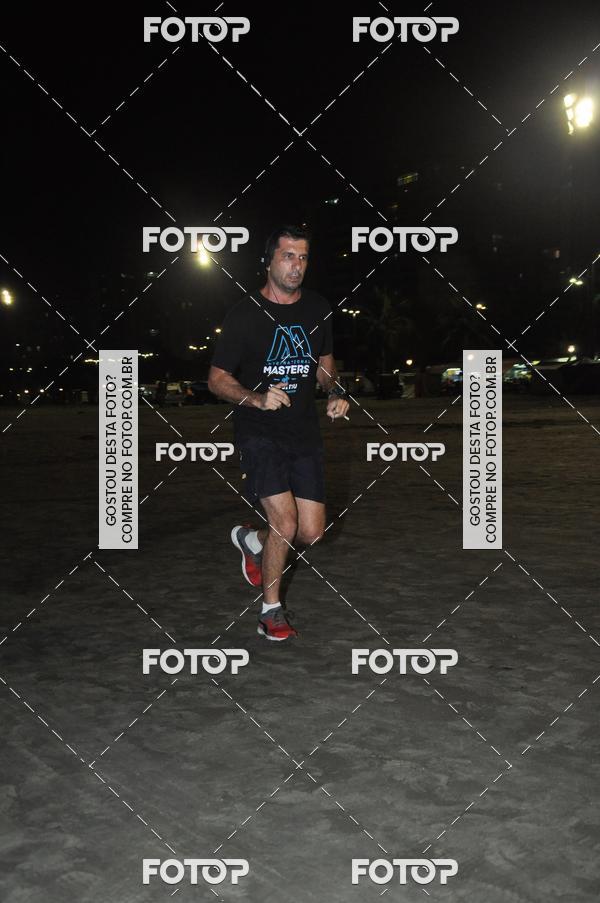 Buy your photos of the eventCircuito Jovem Pan Night Run - Etapa Santos on Fotop
