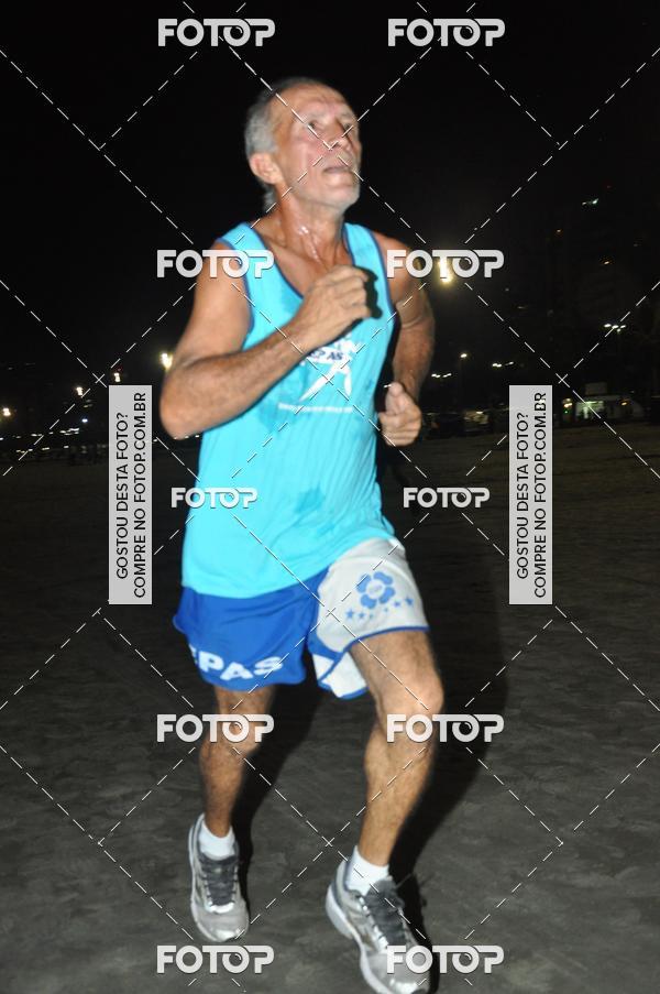 Buy your photos of the eventCircuito Jovem Pan Night Run - Etapa Santos on Fotop