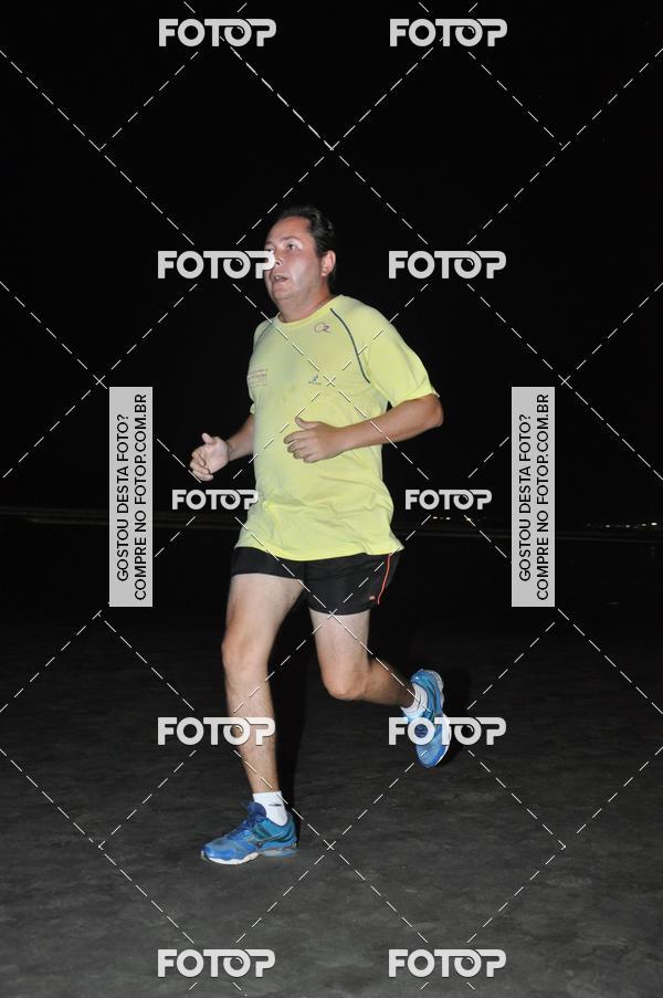Buy your photos of the eventCircuito Jovem Pan Night Run - Etapa Santos on Fotop