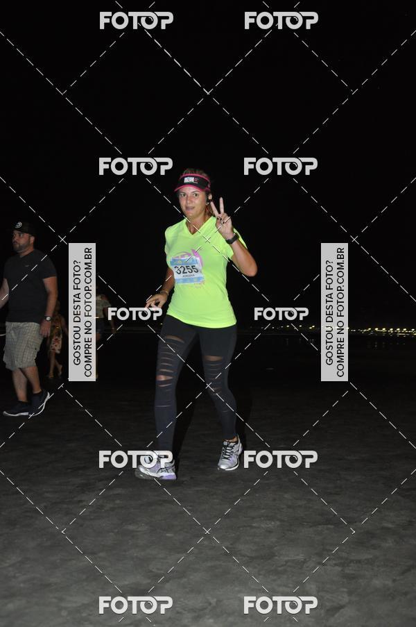 Buy your photos of the eventCircuito Jovem Pan Night Run - Etapa Santos on Fotop