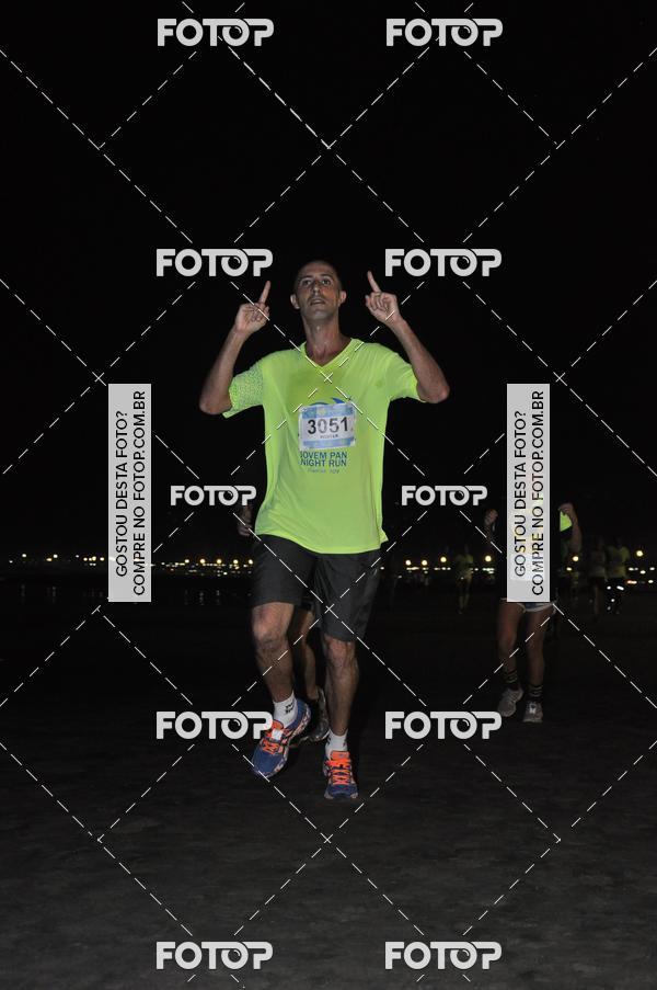 Buy your photos of the eventCircuito Jovem Pan Night Run - Etapa Santos on Fotop