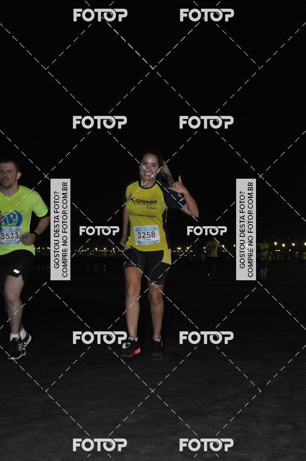 Buy your photos of the eventCircuito Jovem Pan Night Run - Etapa Santos on Fotop