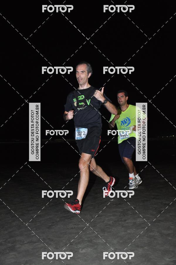 Buy your photos of the eventCircuito Jovem Pan Night Run - Etapa Santos on Fotop