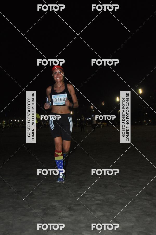 Buy your photos of the eventCircuito Jovem Pan Night Run - Etapa Santos on Fotop