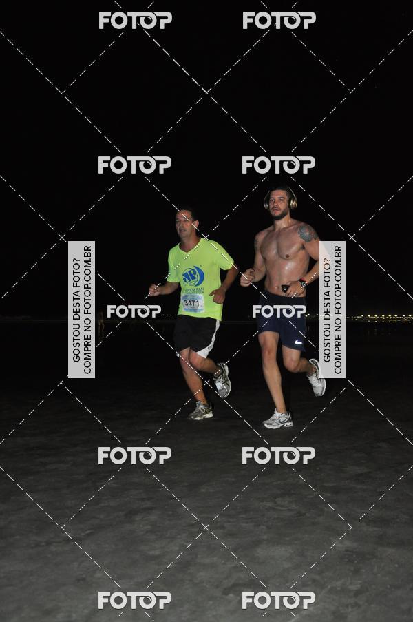 Buy your photos of the eventCircuito Jovem Pan Night Run - Etapa Santos on Fotop