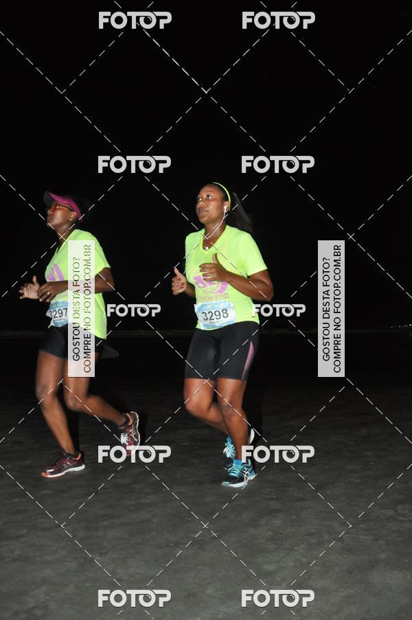 Buy your photos of the eventCircuito Jovem Pan Night Run - Etapa Santos on Fotop