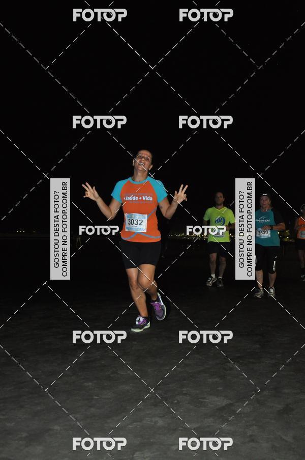 Buy your photos of the eventCircuito Jovem Pan Night Run - Etapa Santos on Fotop