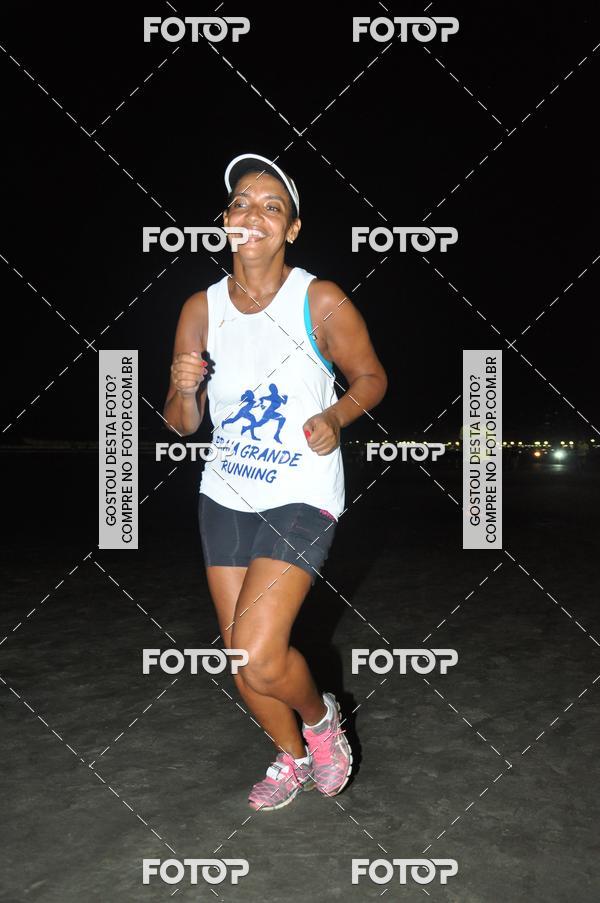 Buy your photos of the eventCircuito Jovem Pan Night Run - Etapa Santos on Fotop