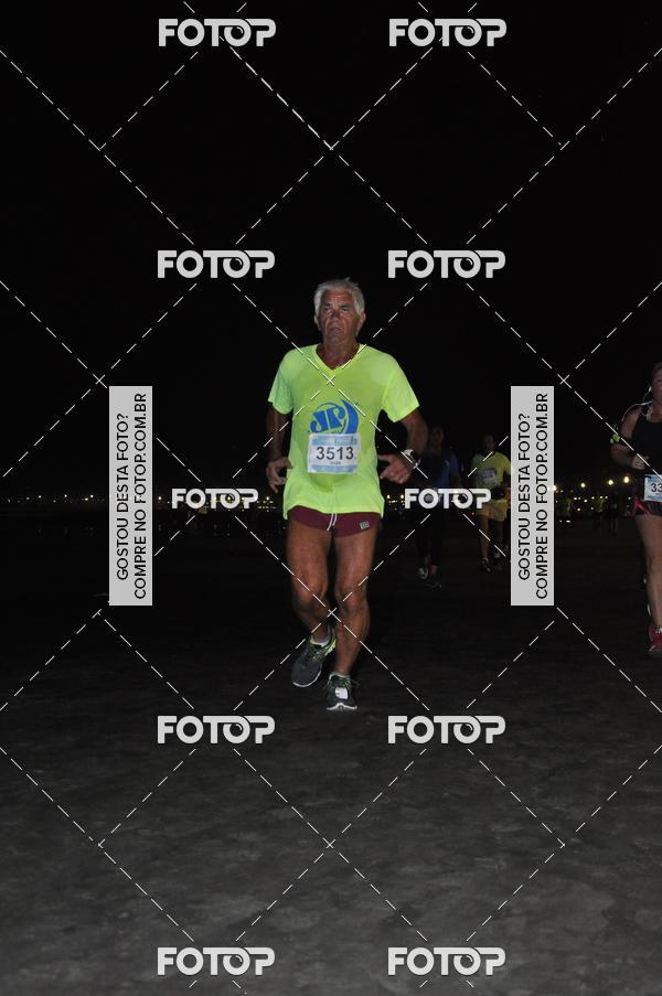 Buy your photos of the eventCircuito Jovem Pan Night Run - Etapa Santos on Fotop