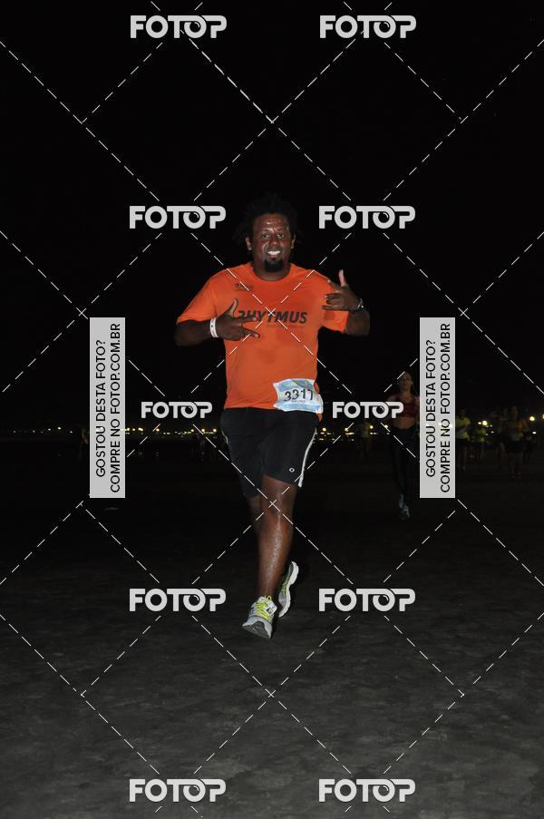 Buy your photos of the eventCircuito Jovem Pan Night Run - Etapa Santos on Fotop