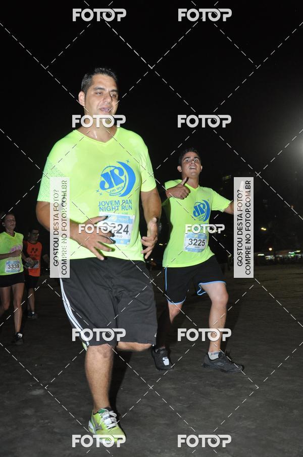 Buy your photos of the eventCircuito Jovem Pan Night Run - Etapa Santos on Fotop