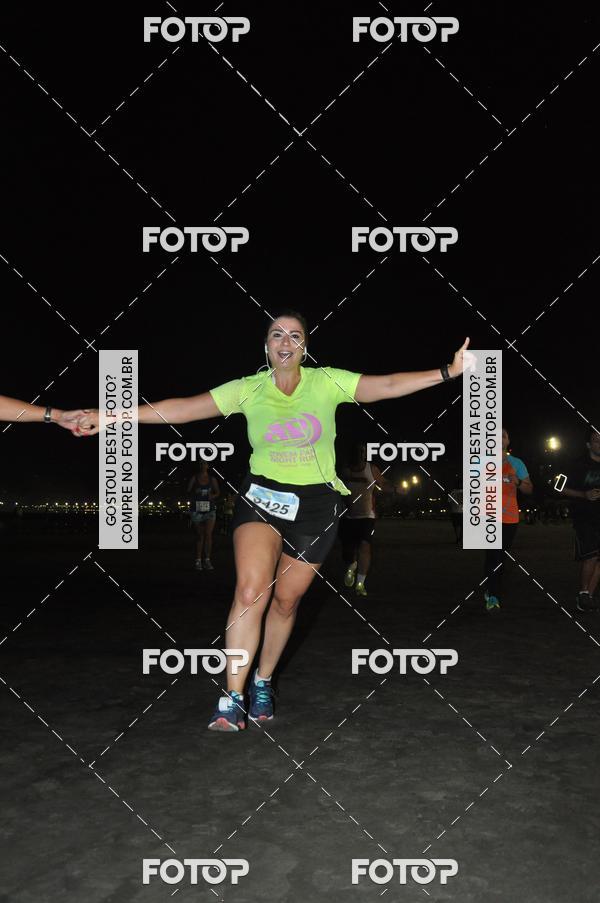 Buy your photos of the eventCircuito Jovem Pan Night Run - Etapa Santos on Fotop