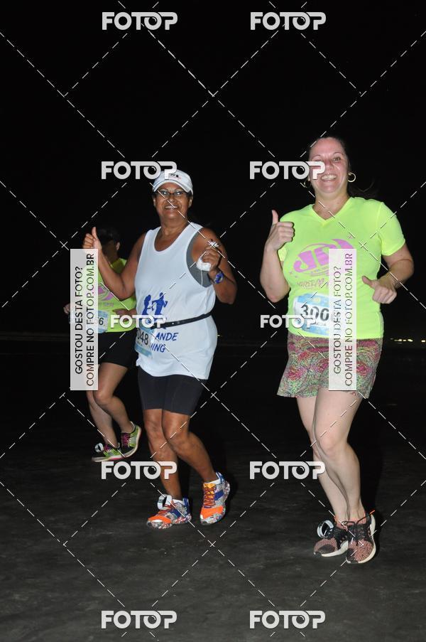 Buy your photos of the eventCircuito Jovem Pan Night Run - Etapa Santos on Fotop
