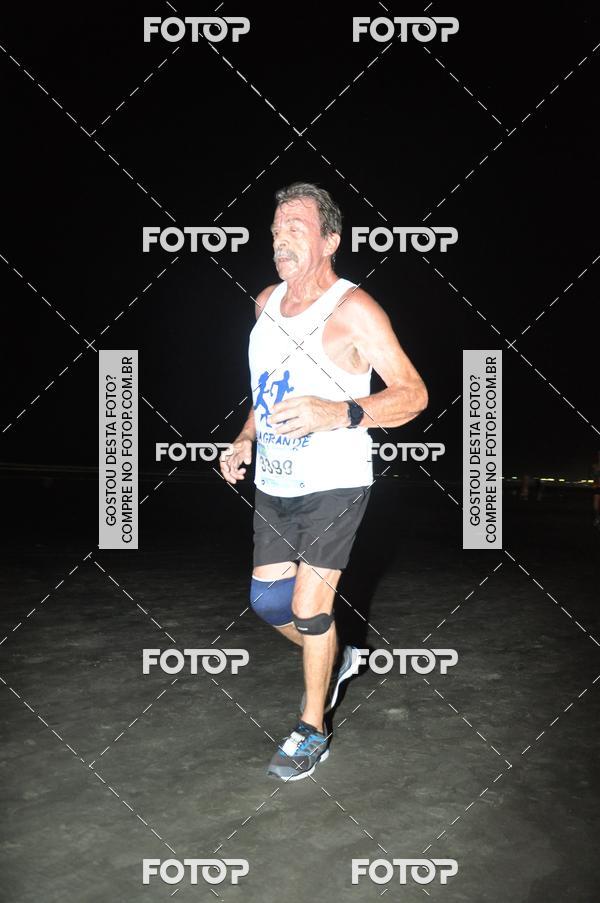 Buy your photos of the eventCircuito Jovem Pan Night Run - Etapa Santos on Fotop