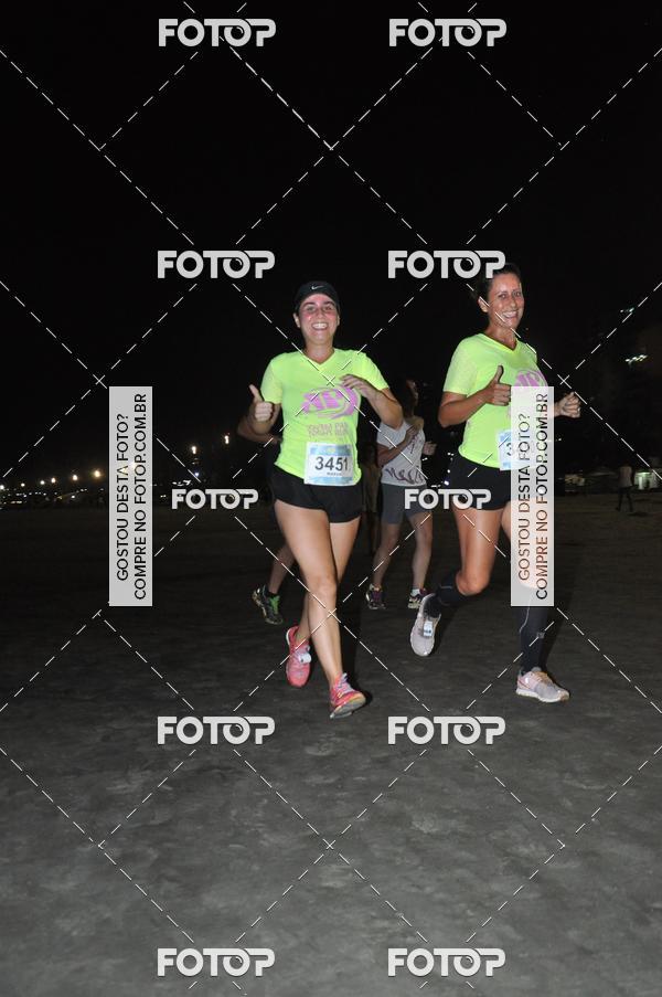 Buy your photos of the eventCircuito Jovem Pan Night Run - Etapa Santos on Fotop